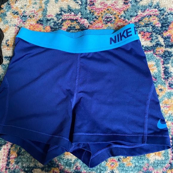 Athletic Shorts - Picture 3 of 4